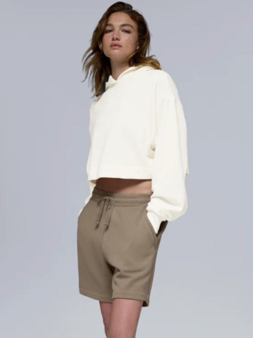 ALO Yoga Bae Hoodie in Ivory - Small